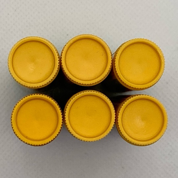 Burt's Bees Moisturizing Lip Balm 100% Natural 3 x Vanilla Bean  3 x Ginger Lime - Picture 3 of 7